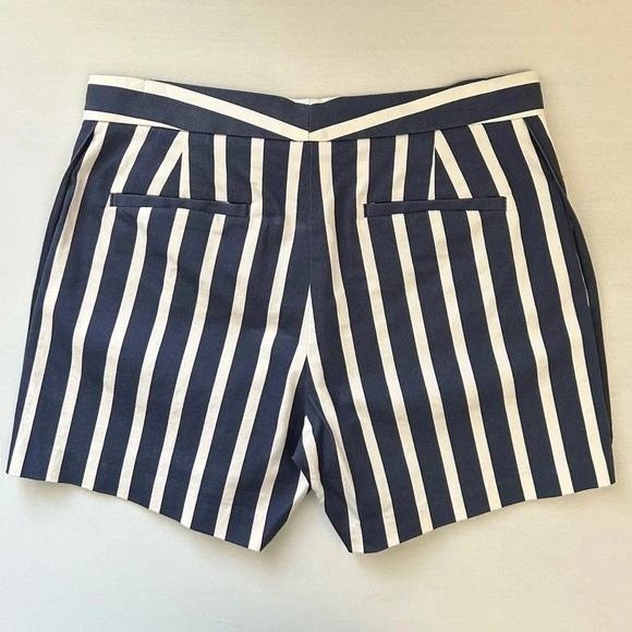 Banana Republic Ryan Shorts Blue White Stripes Gold Buttons Size 0 - Picture 8 of 14